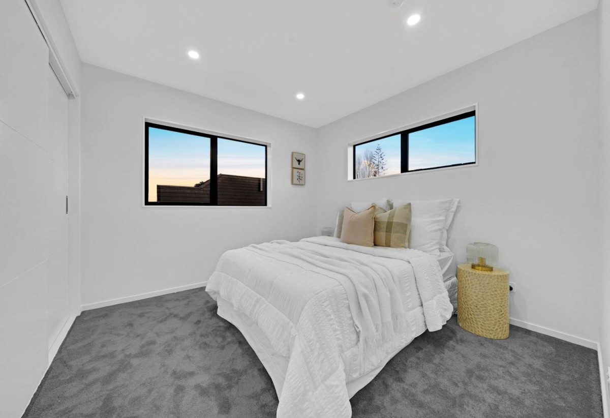 Brandnew standalone 4 beds 3 baths home with double garage, 0.4 km to Lynfield College, 95C Boundary Road, Blockhouse Bay, Auckland