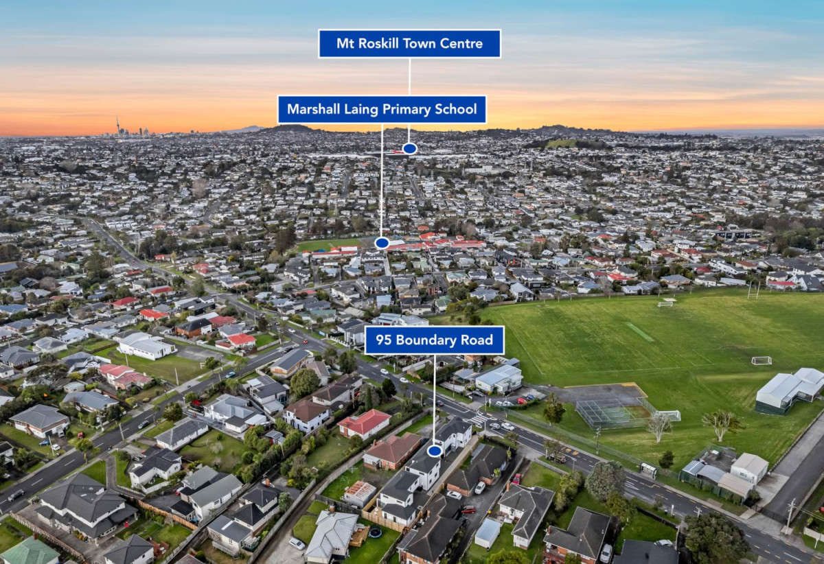 Brandnew standalone 4 beds 3 baths home with double garage, 0.4 km to Lynfield College, 95C Boundary Road, Blockhouse Bay, Auckland