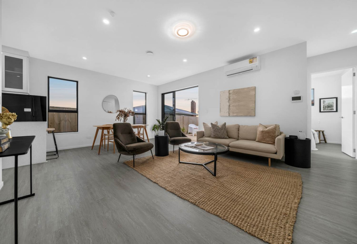 Brandnew standalone 4 beds 3 baths home with double garage, 0.4 km to Lynfield College, 95C Boundary Road, Blockhouse Bay, Auckland