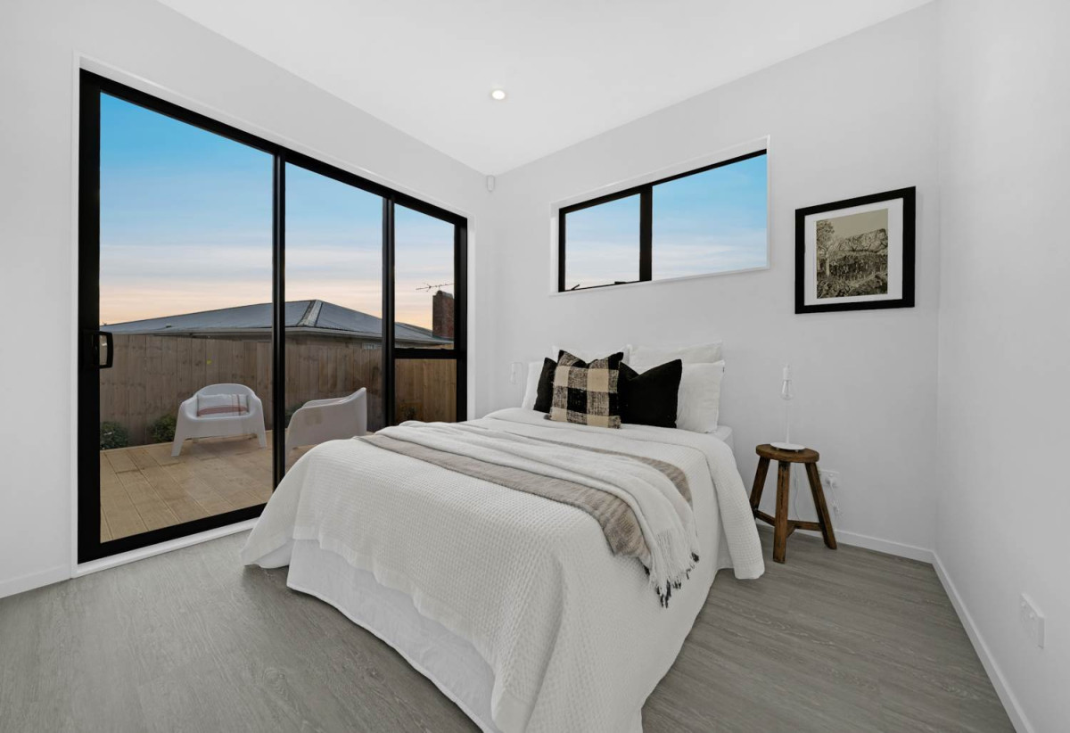 Brandnew standalone 4 beds 3 baths home with double garage, 0.4 km to Lynfield College, 95C Boundary Road, Blockhouse Bay, Auckland