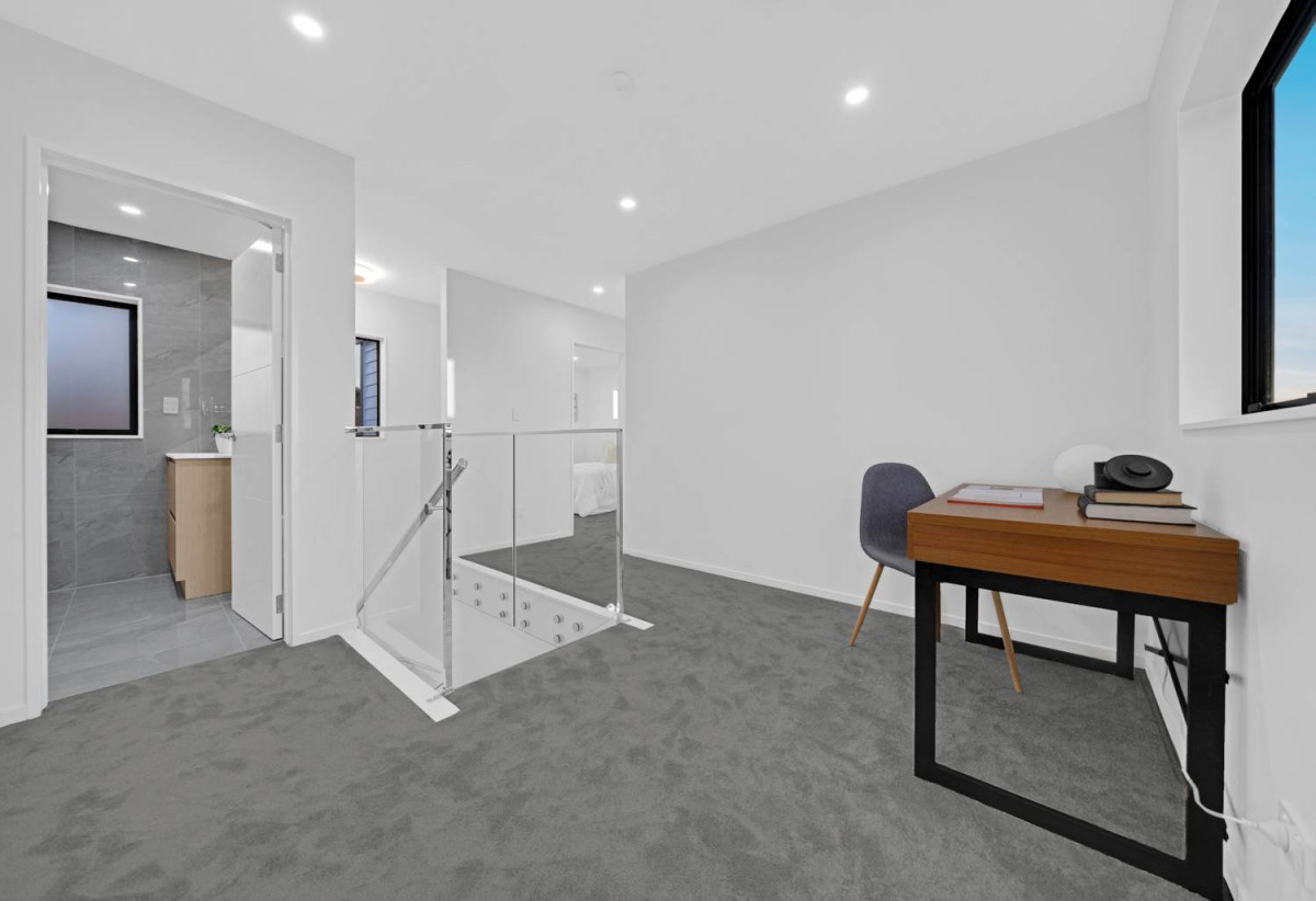 Brandnew standalone 4 beds 3 baths home with double garage, 0.4 km to Lynfield College, 95C Boundary Road, Blockhouse Bay, Auckland