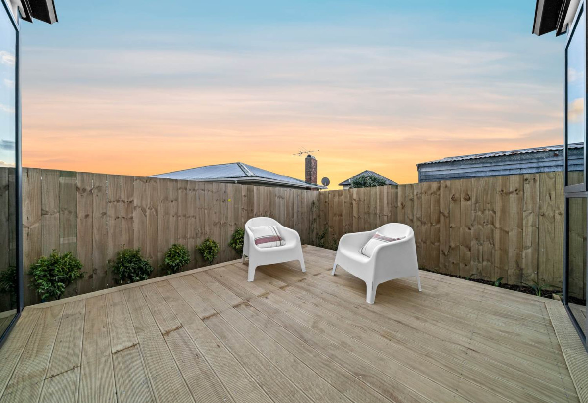 Brandnew standalone 4 beds 3 baths home with double garage, 0.4 km to Lynfield College, 95C Boundary Road, Blockhouse Bay, Auckland
