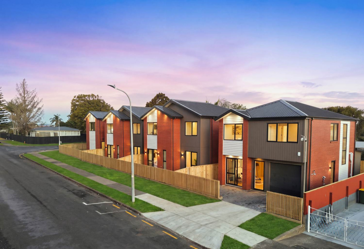 162m2 Brandnew standalone 4 beds 3.5 baths home with garage, 3A Estuary Road, Weymouth, Auckland