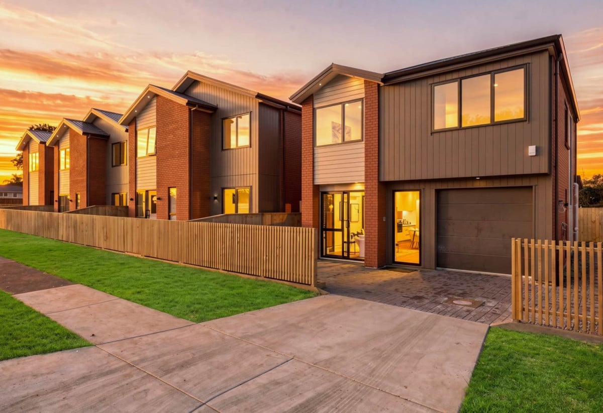 167m2 Brandnew standalone 4 beds 3.5 baths home with garage, 3B Estuary Road, Weymouth, Auckland