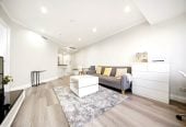 With views of Rangi & The City Skyline, 48m2 1 bed 1 bath apartment, zoned for Westlake Girls’ High School and Takapuna Grammar School, 914/9-17 Byron Avenue, Takapuna, Auckland