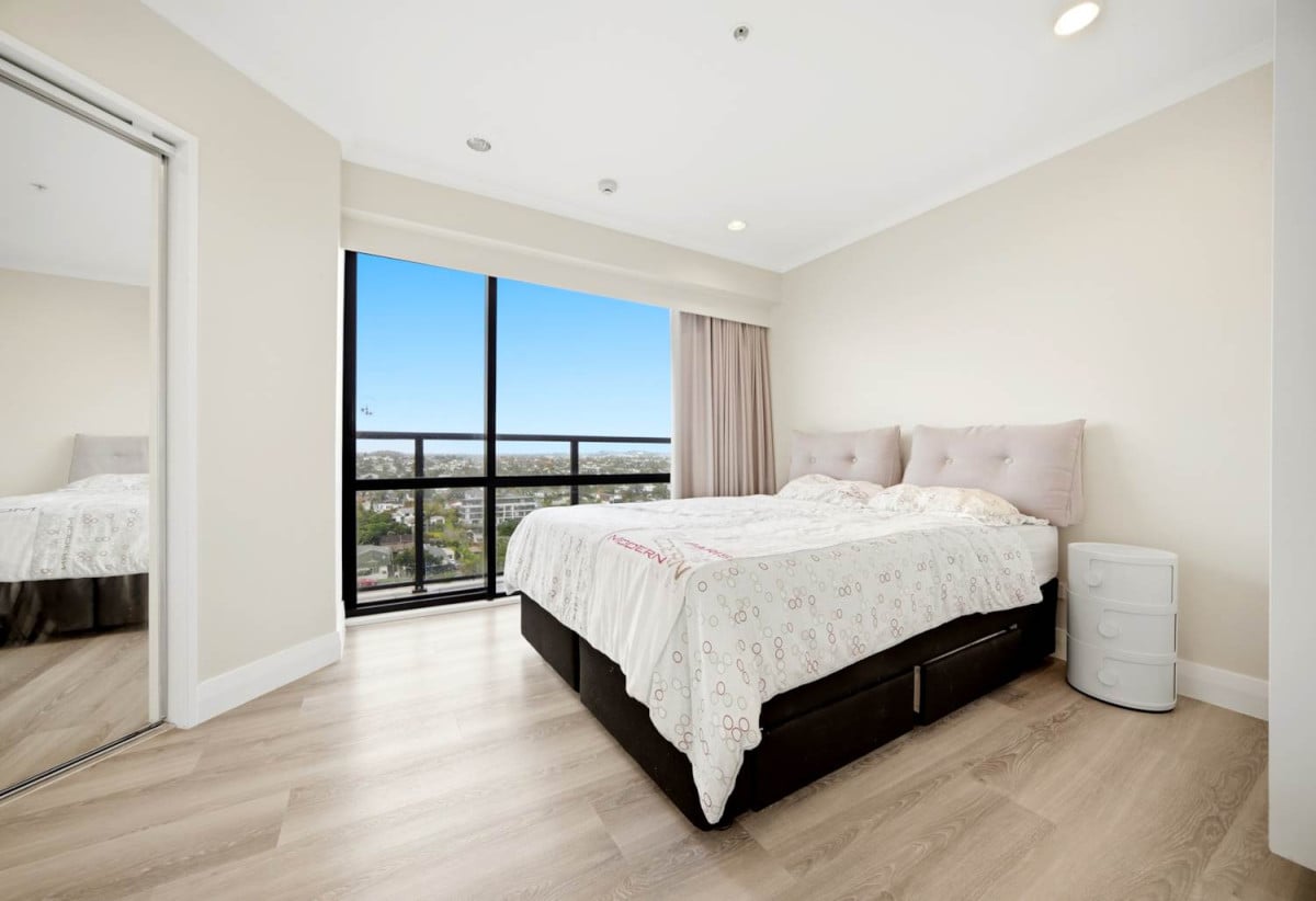 With views of Rangi & The City Skyline, 48m2 1 bed 1 bath apartment, zoned for Westlake Girls’ High School and Takapuna Grammar School, 914/9-17 Byron Avenue, Takapuna, Auckland