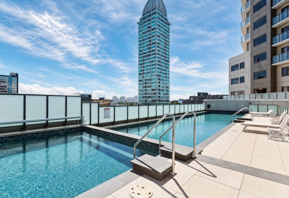 With views of Rangi & The City Skyline, 48m2 1 bed 1 bath apartment, zoned for Westlake Girls’ High School and Takapuna Grammar School, 914/9-17 Byron Avenue, Takapuna, Auckland