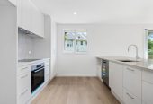 428m2 section, 4 beds 2.5 baths house with car parks, walks to schools, 6A Alston Avenue, Kelston, Auckland