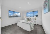 4 beds + study 2 baths house with double garage, 2/12 Solana Court, Botany Downs, Auckland