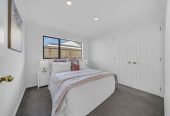 4 beds + study 2 baths house with double garage, 2/12 Solana Court, Botany Downs, Auckland