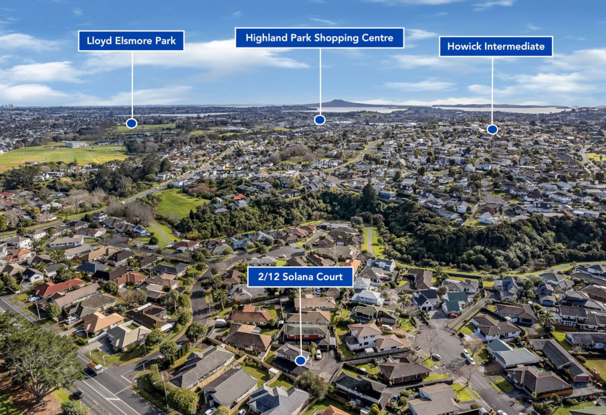 4 beds + study 2 baths house with double garage, 2/12 Solana Court, Botany Downs, Auckland