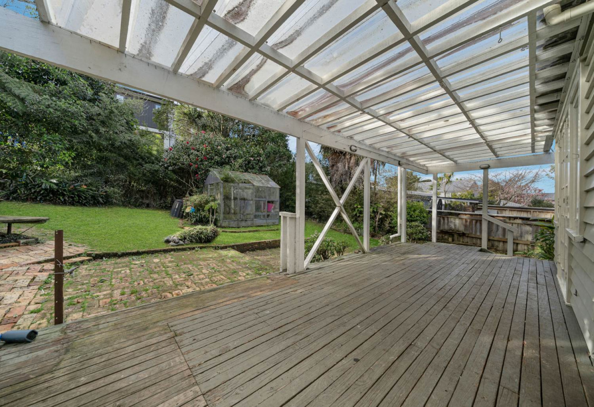 936m2 section, 4 beds 1 bath house with garage, 590 Mount Albert, Royal Oak, Auckland