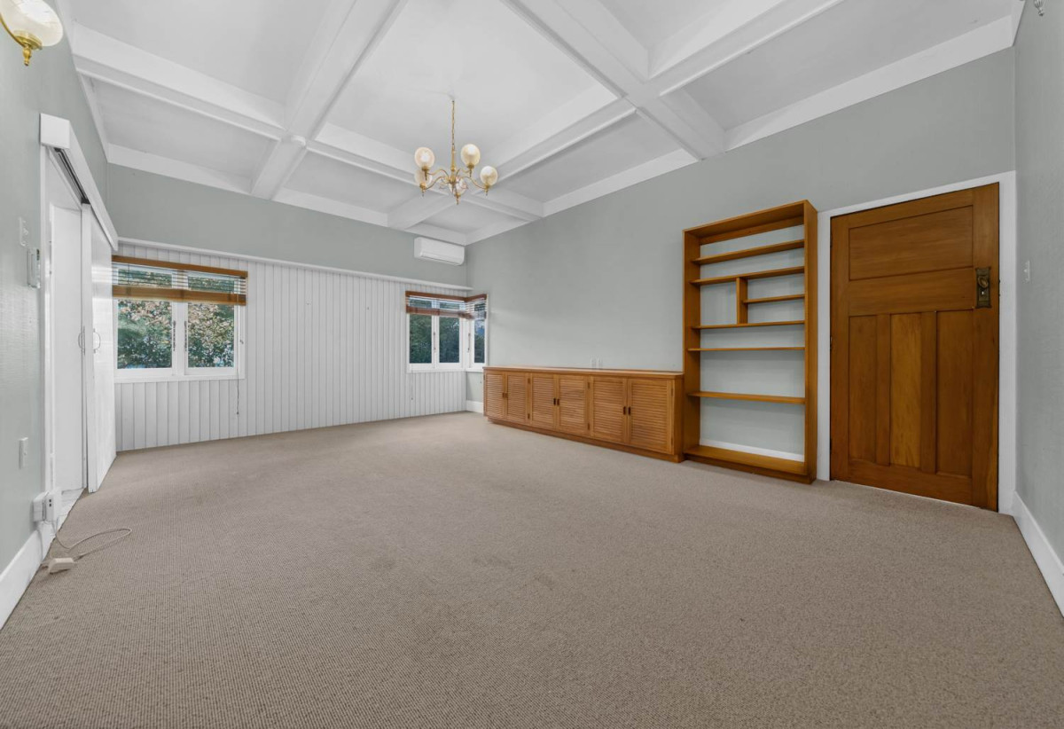 936m2 section, 4 beds 1 bath house with garage, 590 Mount Albert, Royal Oak, Auckland
