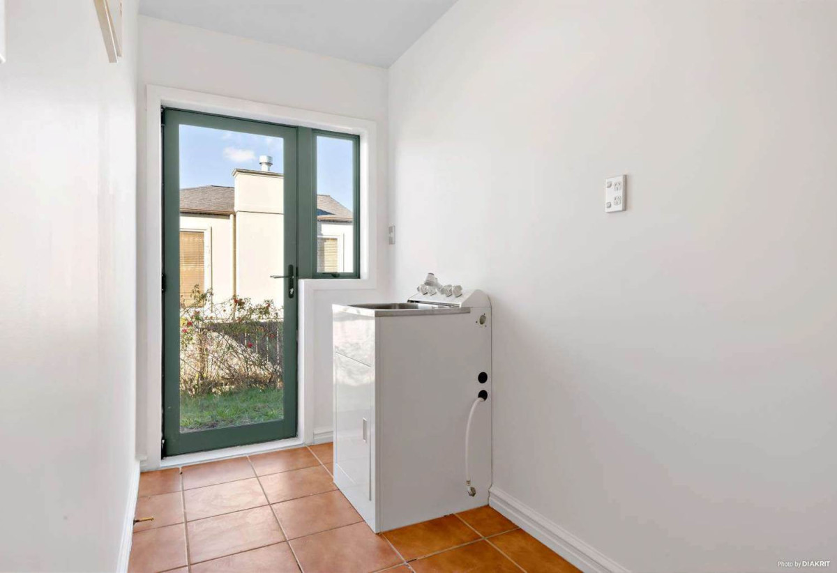 501m2 section, 6 beds 3 baths house with double garage, 46 Joy Street, Albany, Auckland