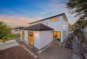 501m2 section, 6 beds 3 baths house with double garage, 46 Joy Street, Albany, Auckland