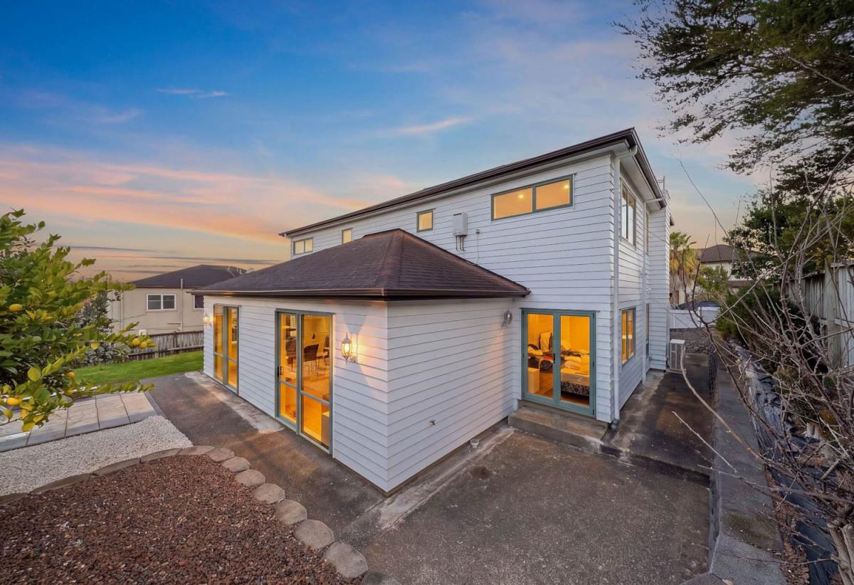 501m2 section, 6 beds 3 baths house with double garage, 46 Joy Street, Albany, Auckland