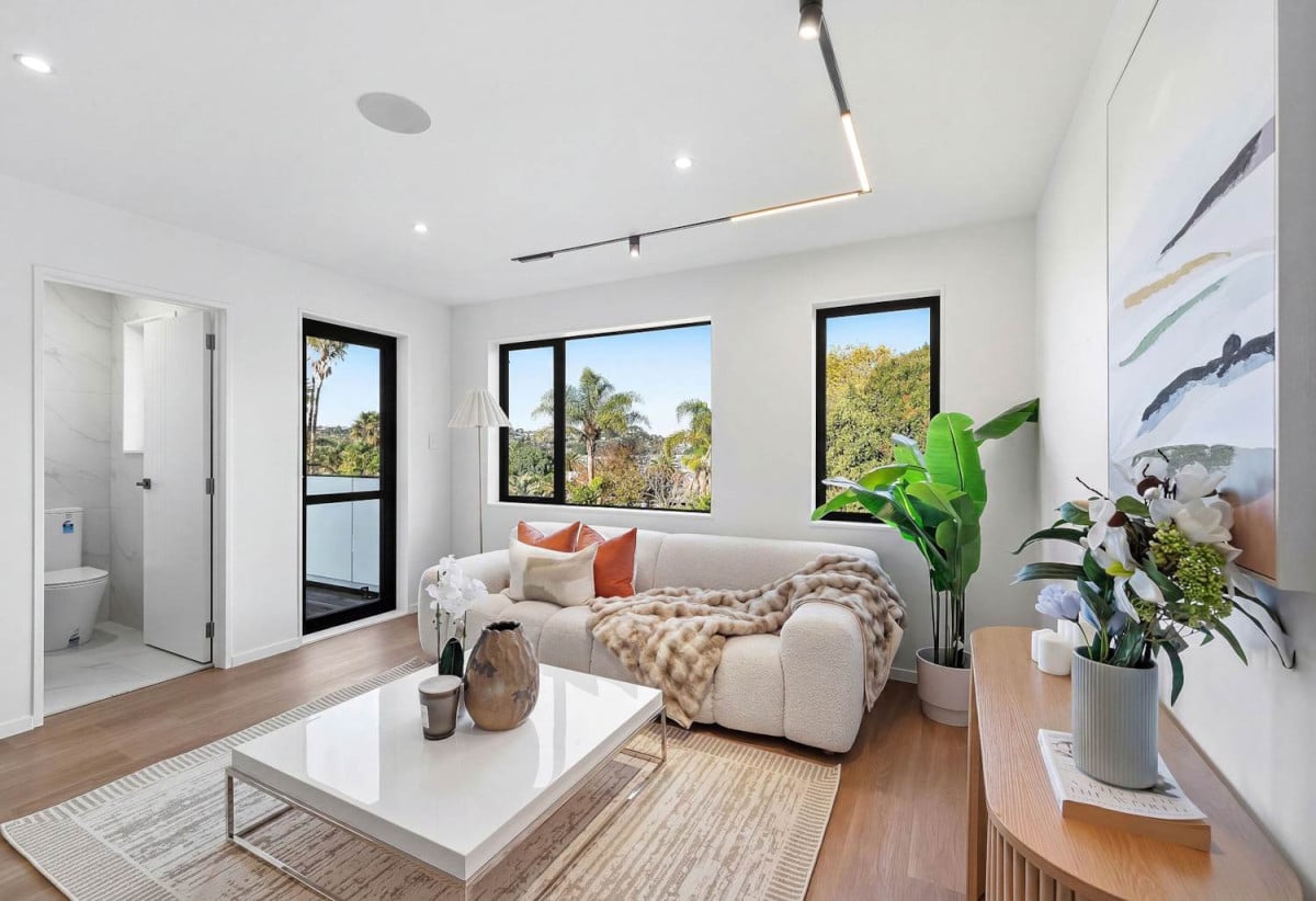 Brandnew 5 beds 3.5 baths home with garage, ground floor 2 beds 1 bath with a separate entrance, 27 Scott Road, Hobsonville, Auckland