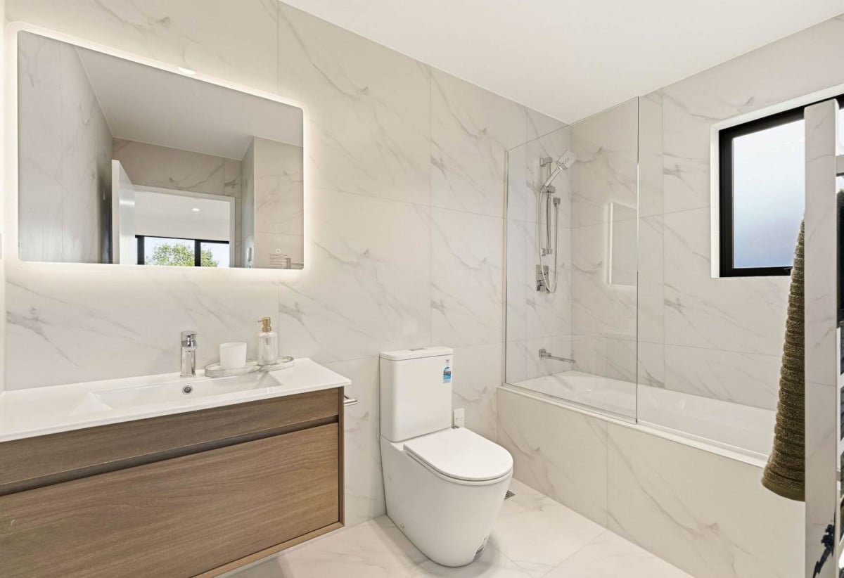 Brandnew 5 beds 3.5 baths home with garage, ground floor 2 beds 1 bath with a separate entrance, 27 Scott Road, Hobsonville, Auckland