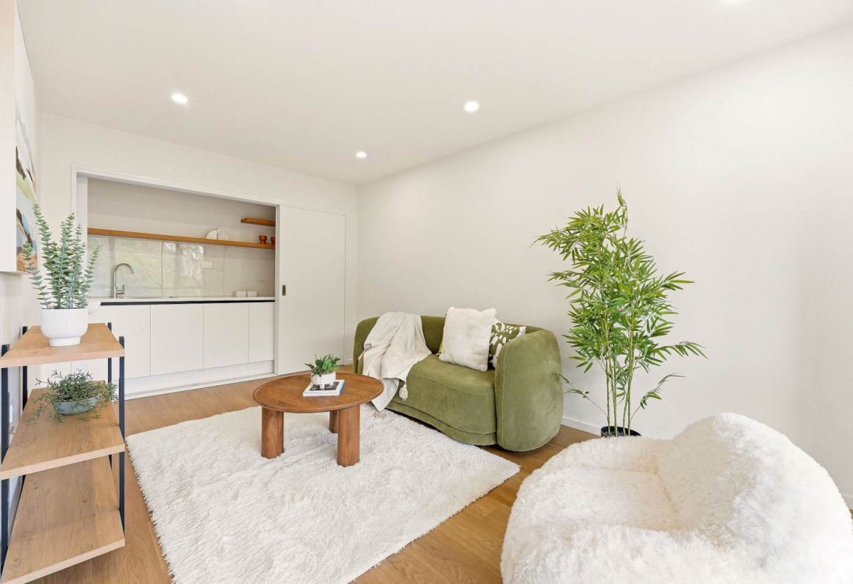 Brandnew 5 beds 3.5 baths home with garage, ground floor 2 beds 1 bath with a separate entrance, 27 Scott Road, Hobsonville, Auckland