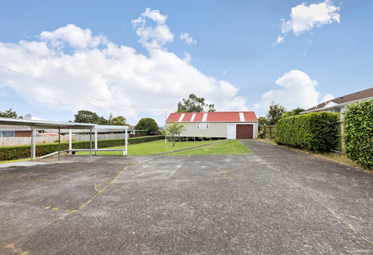 Must Sell, 1464m2 section, RC Approved for 12 units. and each unit comes with onsite parking, 3 beds 1 bath house with carport, 85 Panama Road, Mt Wellington, Auckland