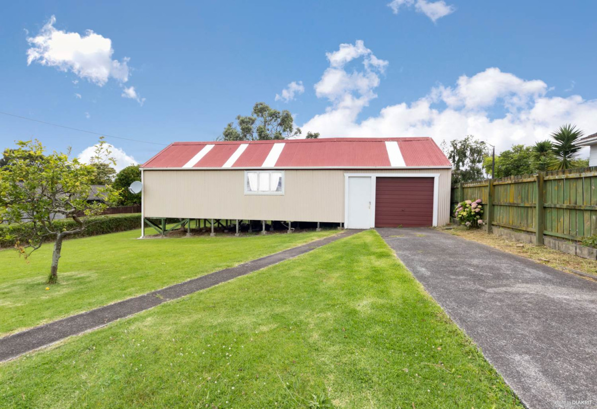 Must Sell, 1464m2 section, RC Approved for 12 units. and each unit comes with onsite parking, 3 beds 1 bath house with carport, 85 Panama Road, Mt Wellington, Auckland