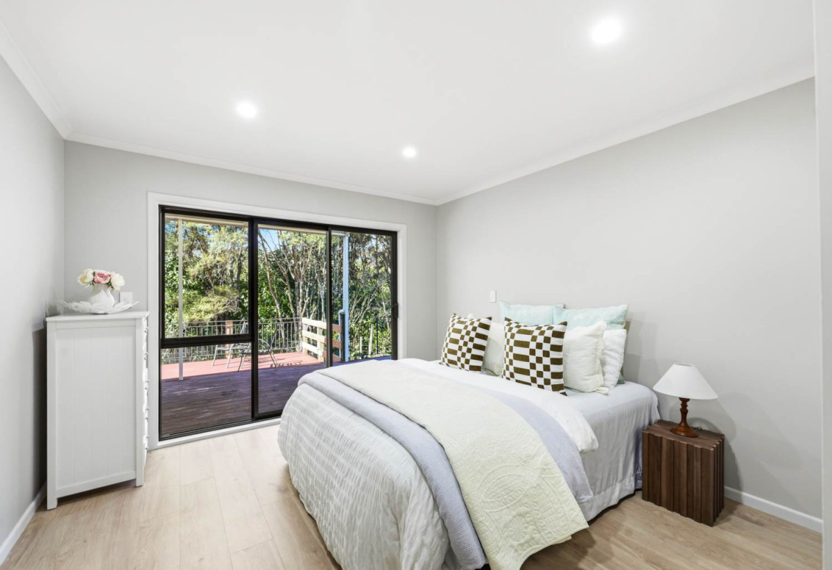 5000m2 section, Mediterranean Luxury, Modern Living, 6 beds 4 baths house with triple garage and 2 beds granny, 1.3 km to Mission Heights Junior College, 15B Regis Lane, Flat Bush, Auckland
