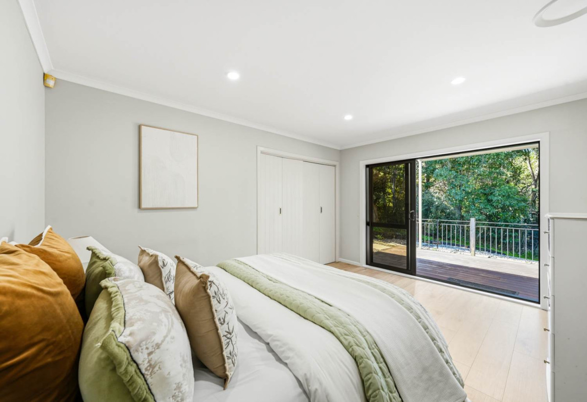 5000m2 section, Mediterranean Luxury, Modern Living, 6 beds 4 baths house with triple garage and 2 beds granny, 1.3 km to Mission Heights Junior College, 15B Regis Lane, Flat Bush, Auckland