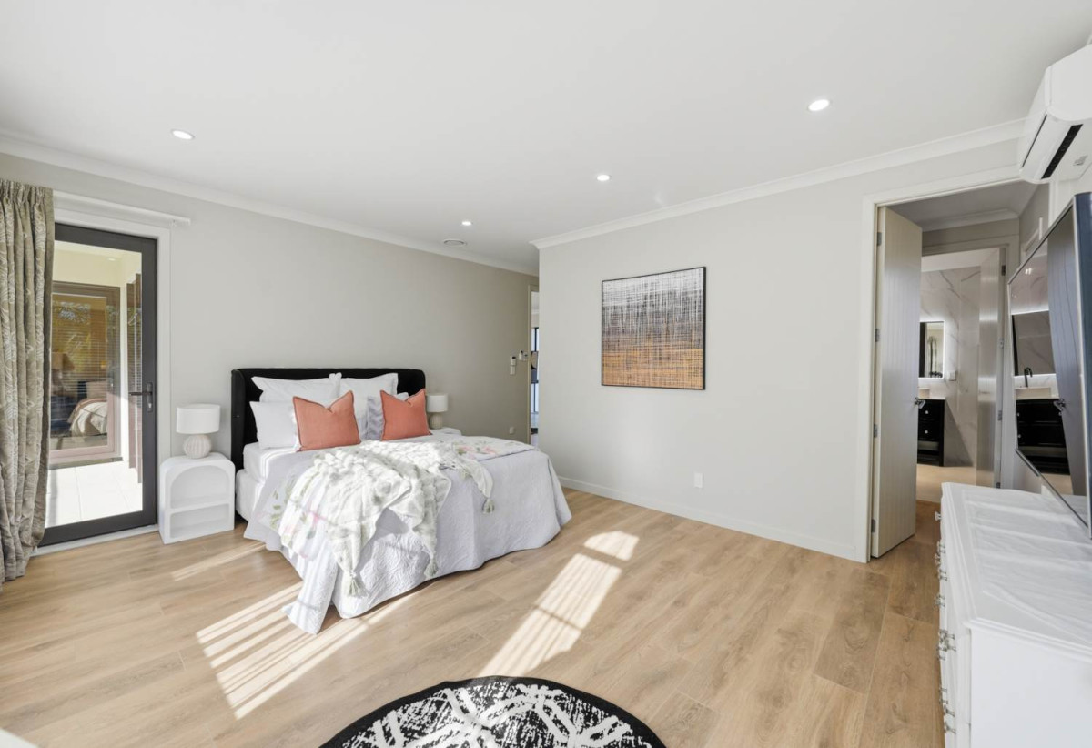 5000m2 section, Mediterranean Luxury, Modern Living, 6 beds 4 baths house with triple garage and 2 beds granny, 1.3 km to Mission Heights Junior College, 15B Regis Lane, Flat Bush, Auckland