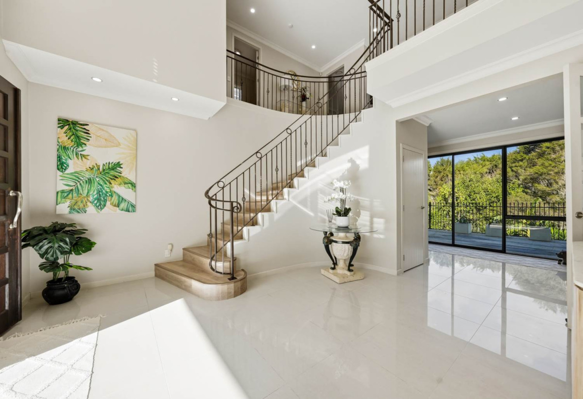 5000m2 section, Mediterranean Luxury, Modern Living, 6 beds 4 baths house with triple garage and 2 beds granny, 1.3 km to Mission Heights Junior College, 15B Regis Lane, Flat Bush, Auckland