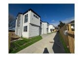 For rent, No smokers, Brandnew 3 beds 2.5 baths townhouse with garage, available now, 1/8 Imatra Place, Sunnyhills, Auckland