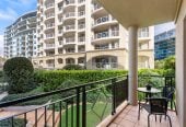 Double Grammar school zone ( AGS and EGGS), Freehold 1 bed 1 bath apartment with car park, Already priced to sell for cash buyers factoring in an upcoming reclad to modernise the building in the near future, 1E/18 Joseph Banks Terrace, Remuera, Auckland