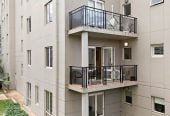 Double Grammar school zone ( AGS and EGGS), Freehold 1 bed 1 bath apartment with car park, Already priced to sell for cash buyers factoring in an upcoming reclad to modernise the building in the near future, 1E/18 Joseph Banks Terrace, Remuera, Auckland