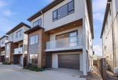 Standalone 5 beds (3 ensuites) 4 baths home with garage, 1 ensuite ground floor, 102B Symonds Street, Royal Oak, Auckland