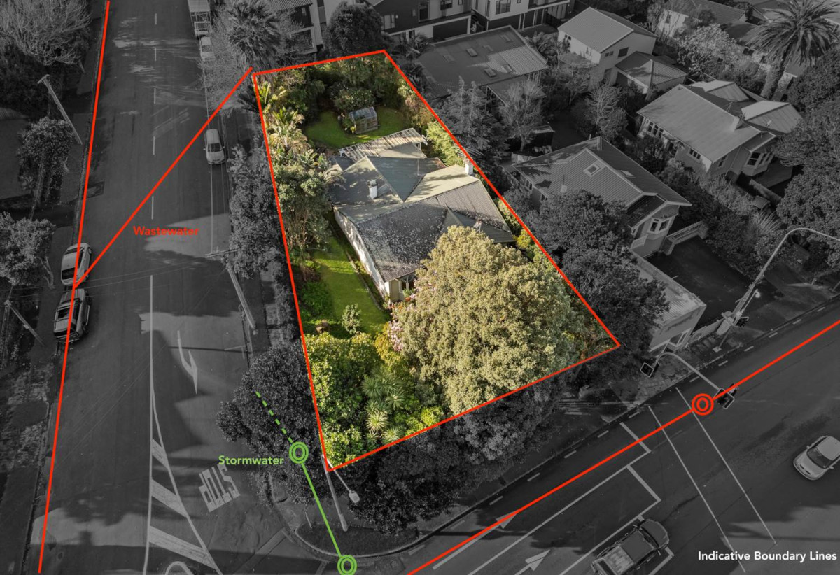 936m2 section, 4 beds 1 bath house with garage, 590 Mount Albert, Royal Oak, Auckland