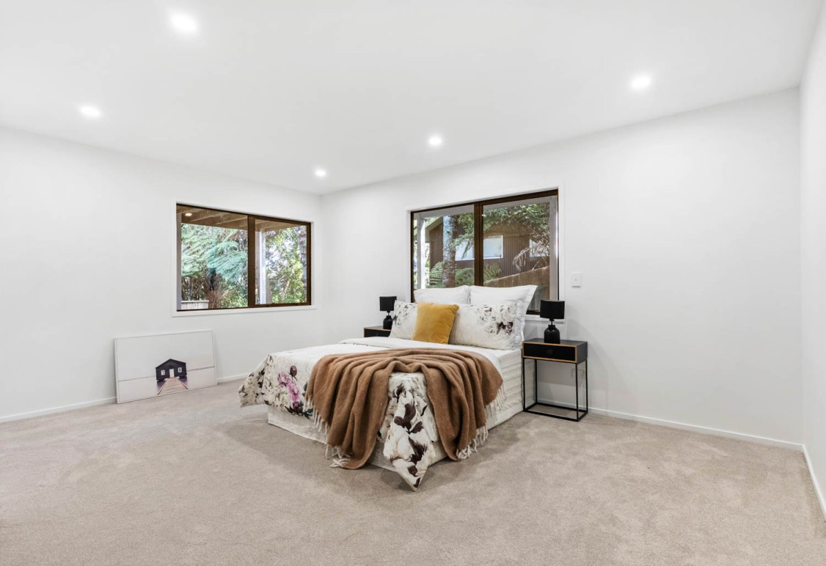 658m2 section, 300m2 Fully renovated 4 beds 2.5 baths house, Double internal-access garage plus workshop, Three versatile living areas including a large rumpus, 14 Heaton Grove, Chatswood, Auckland