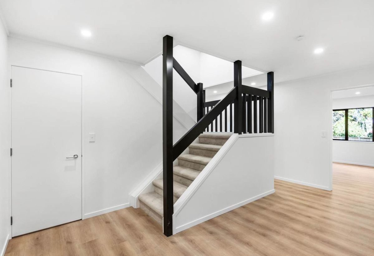 658m2 section, 300m2 Fully renovated 4 beds 2.5 baths house, Double internal-access garage plus workshop, Three versatile living areas including a large rumpus, 14 Heaton Grove, Chatswood, Auckland