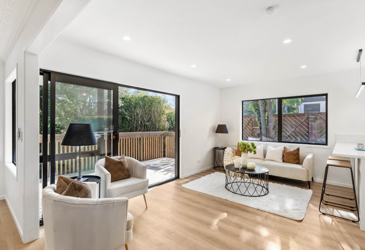 658m2 section, 300m2 Fully renovated 4 beds 2.5 baths house, Double internal-access garage plus workshop, Three versatile living areas including a large rumpus, 14 Heaton Grove, Chatswood, Auckland