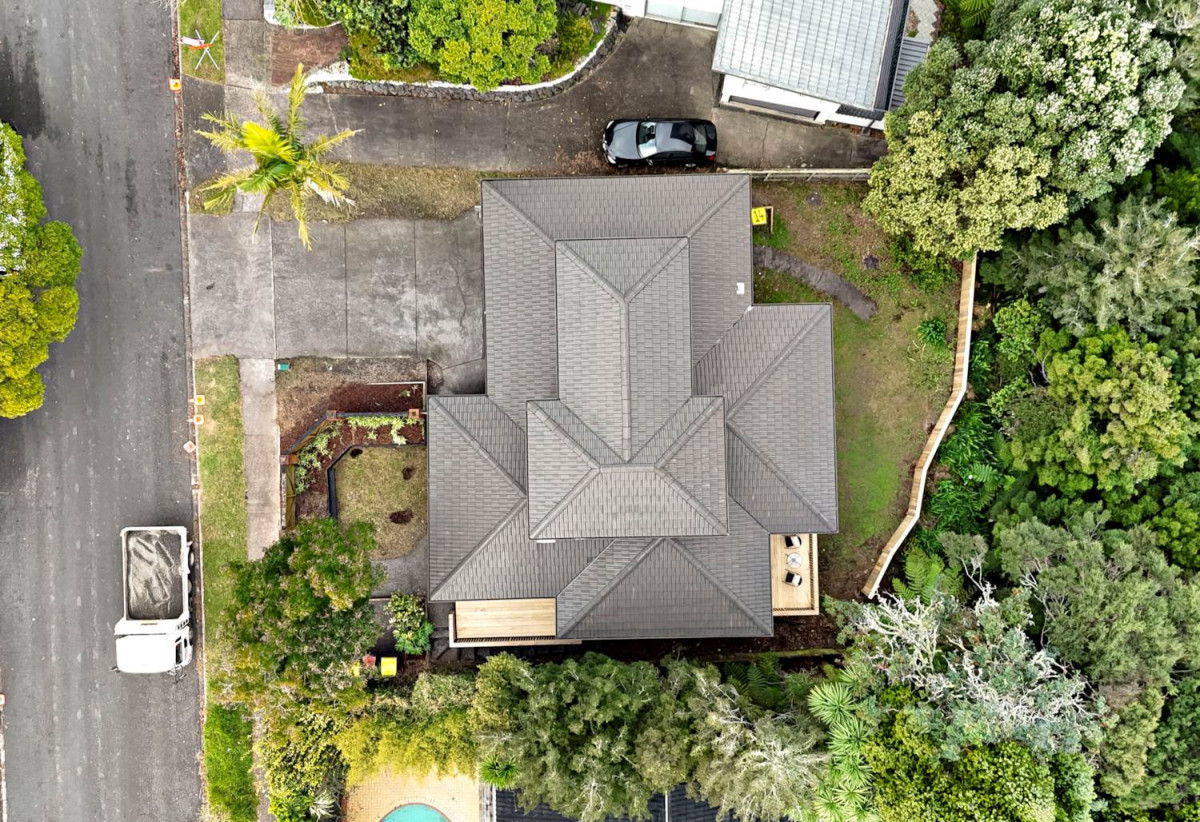 658m2 section, 300m2 Fully renovated 4 beds 2.5 baths house, Double internal-access garage plus workshop, Three versatile living areas including a large rumpus, 14 Heaton Grove, Chatswood, Auckland