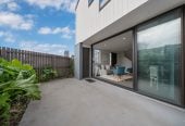 Affordable standalone 4 beds 2 baths home with garage, 1A Gloucester Road, Manurewa, Auckland