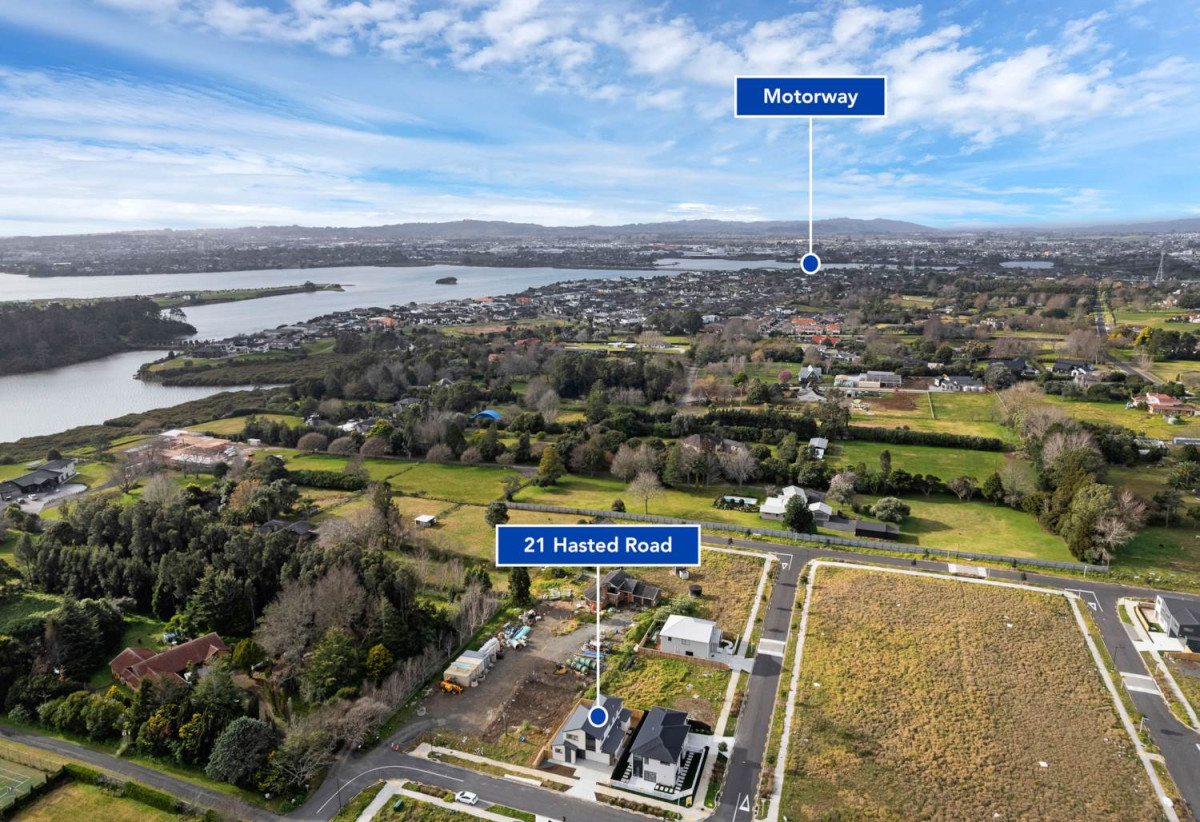 Brandnew 5 beds (2 ensuites) 3.5 baths house with double garage, 1 ensuite ground floor with its own entry, 21 Hasted Road, Karaka, Auckland