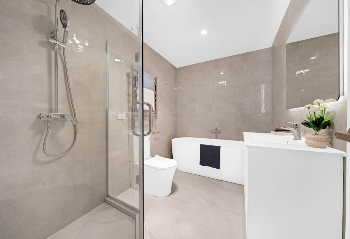 Brandnew 5 beds (2 ensuites) 3.5 baths house with double garage, 1 ensuite ground floor with its own entry, 21 Hasted Road, Karaka, Auckland