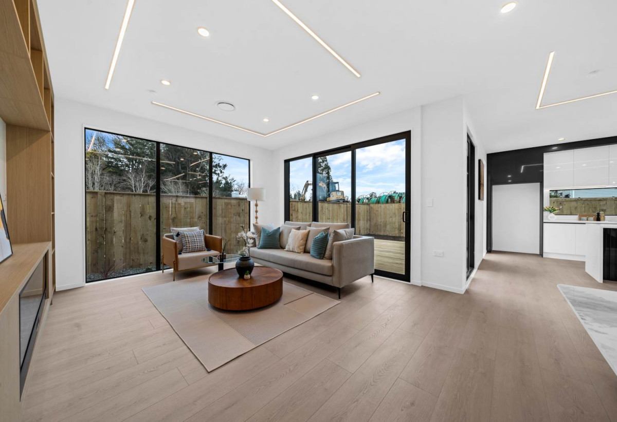 Brandnew 5 beds (2 ensuites) 3.5 baths house with double garage, 1 ensuite ground floor with its own entry, 21 Hasted Road, Karaka, Auckland