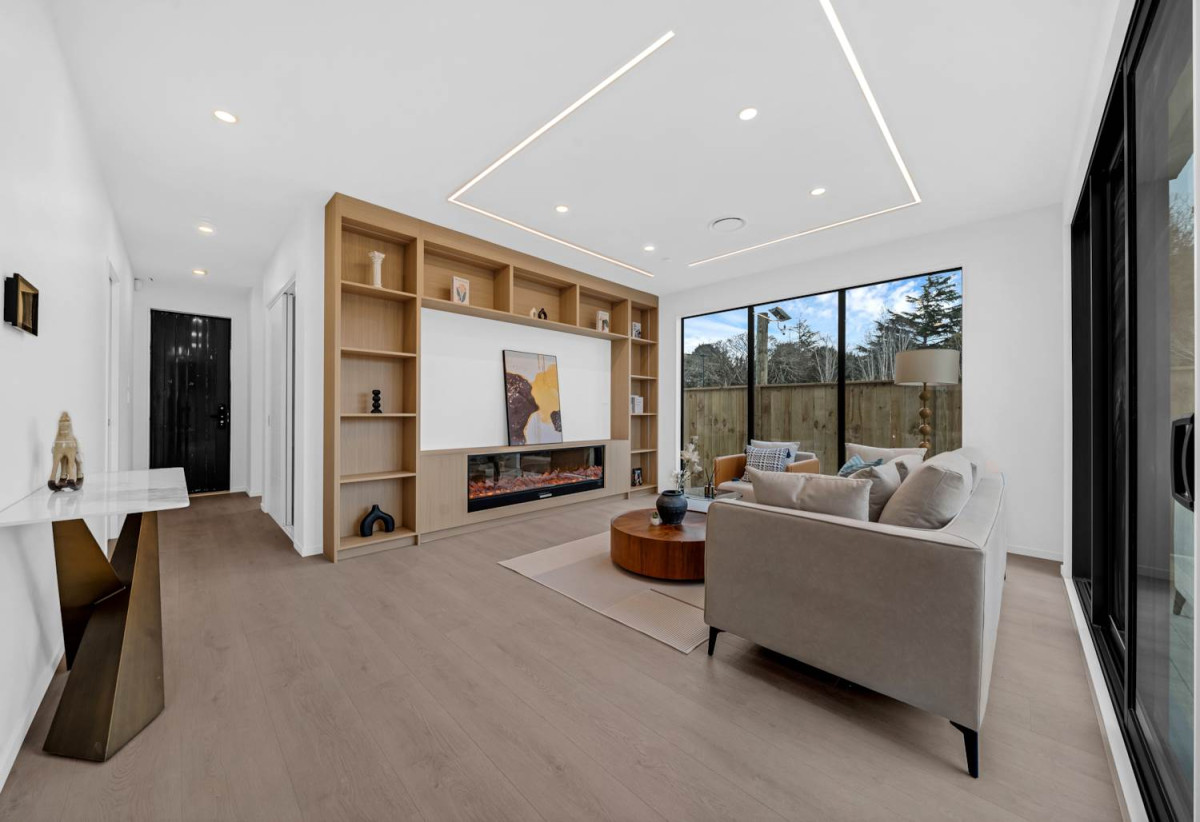 Brandnew 5 beds (2 ensuites) 3.5 baths house with double garage, 1 ensuite ground floor with its own entry, 21 Hasted Road, Karaka, Auckland