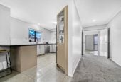 5 beds 3 baths house with double garage, 8 Reding Street, Takanini, Auckland