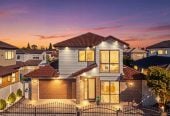 5 beds 3 baths house with double garage, 8 Reding Street, Takanini, Auckland