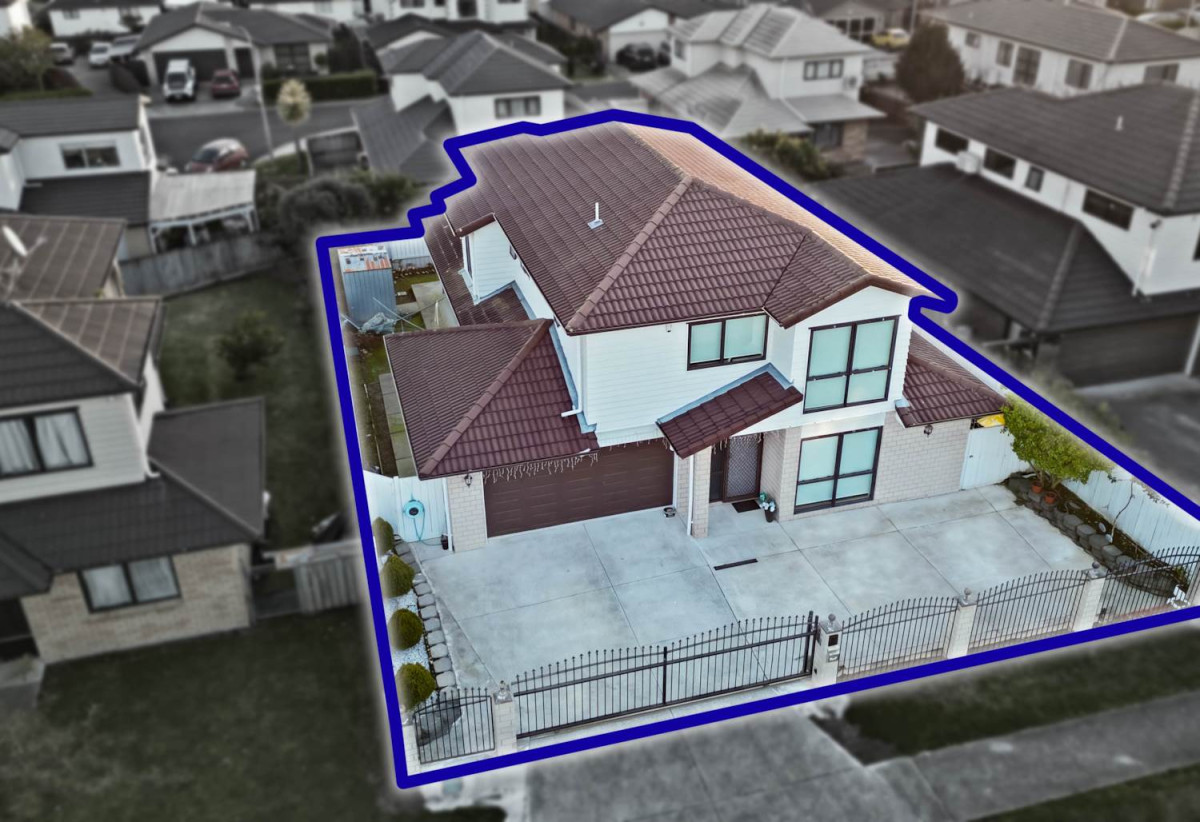 5 beds 3 baths house with double garage, 8 Reding Street, Takanini, Auckland