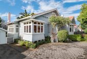 809m2 section, Mt Roskill Grammar zone, 3 beds 2 baths house with double garage, 924 Mount Eden Road, Three Kings, Auckland