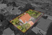 809m2 section, Mt Roskill Grammar zone, 3 beds 2 baths house with double garage, 924 Mount Eden Road, Three Kings, Auckland