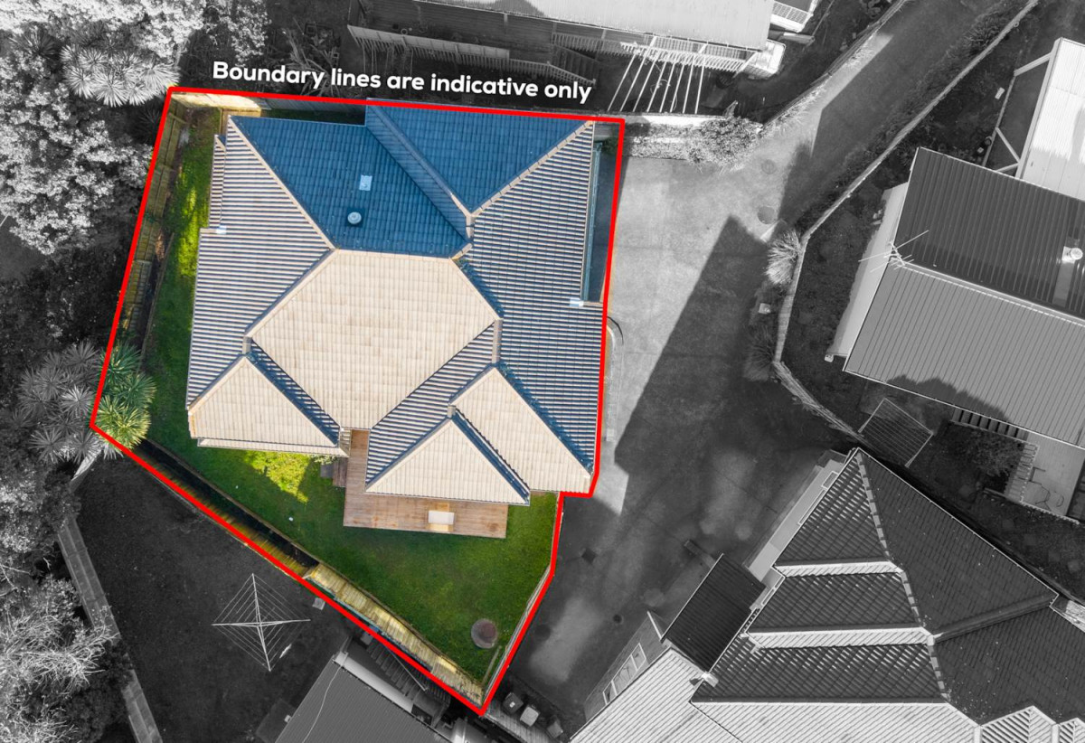 5 beds 3 baths house with double garage, 70A Hutchinsons Road, Bucklands Beach, Auckland