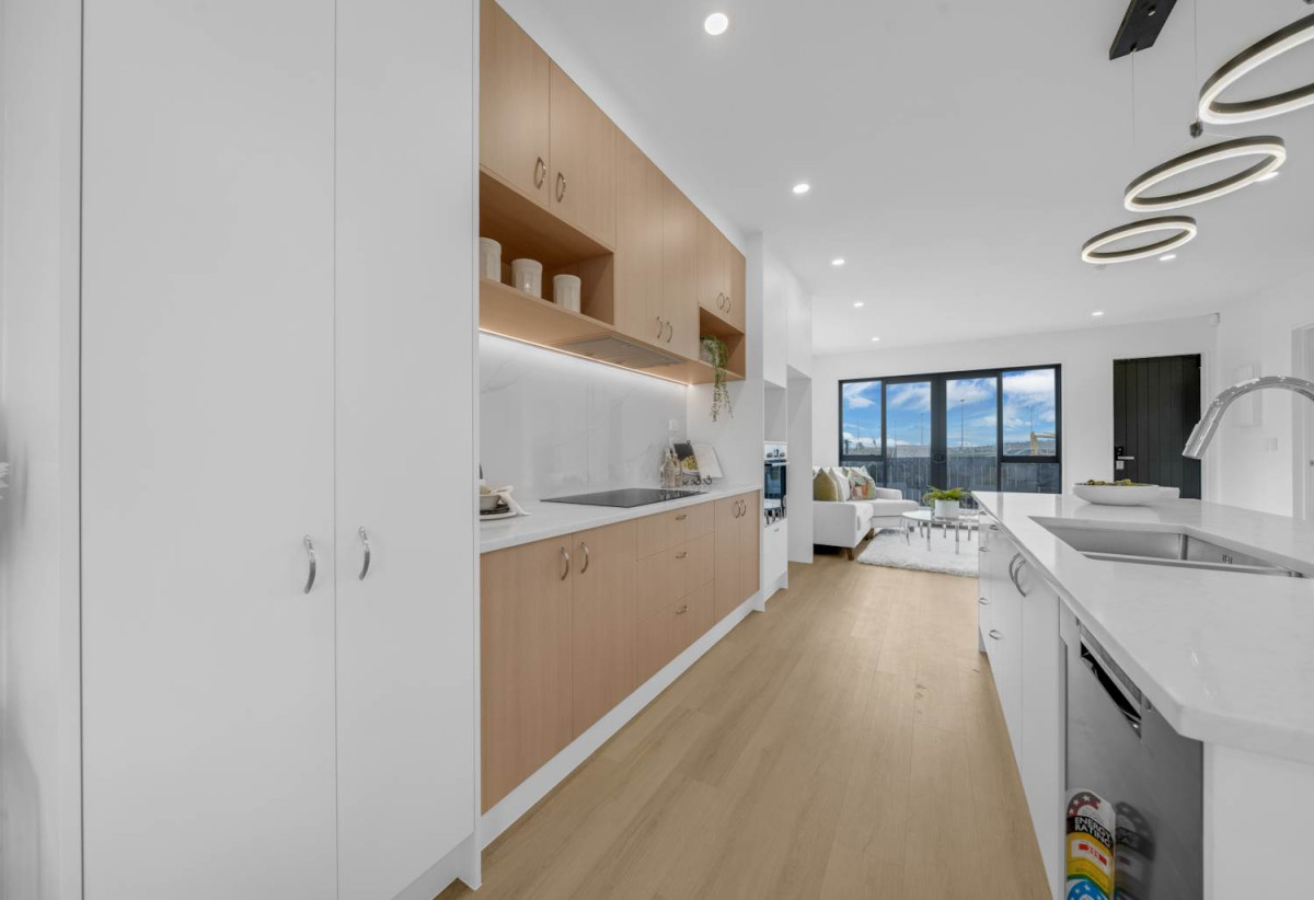 Directly Opposite Barry Curtis Park, Brandnew 3 beds 2.5 baths home with car park, Lot 29/15 Flat Bush School Road, Flat Bush, Auckland